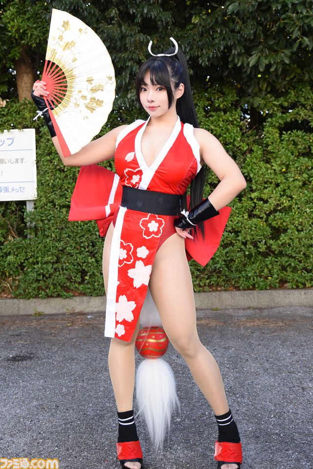 【コスプレ】『スト6』実装直後の不知火舞や『ドラクエ3リメイク』賢者、商人、遊び人も。『NIKKE』レッドシューズに『ベヨネッタ』もすてきな“ワンフェス2025[冬]”リポート