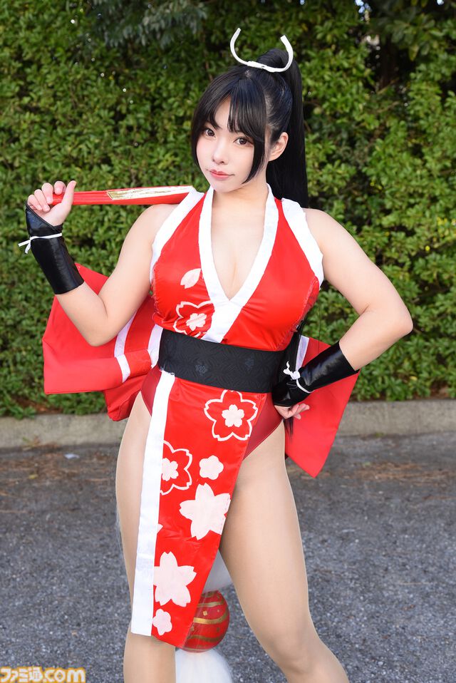 【コスプレ】『スト6』実装直後の不知火舞や『ドラクエ3リメイク』賢者、商人、遊び人も。『NIKKE』レッドシューズに『ベヨネッタ』もすてきな“ワンフェス2025[冬]”リポート