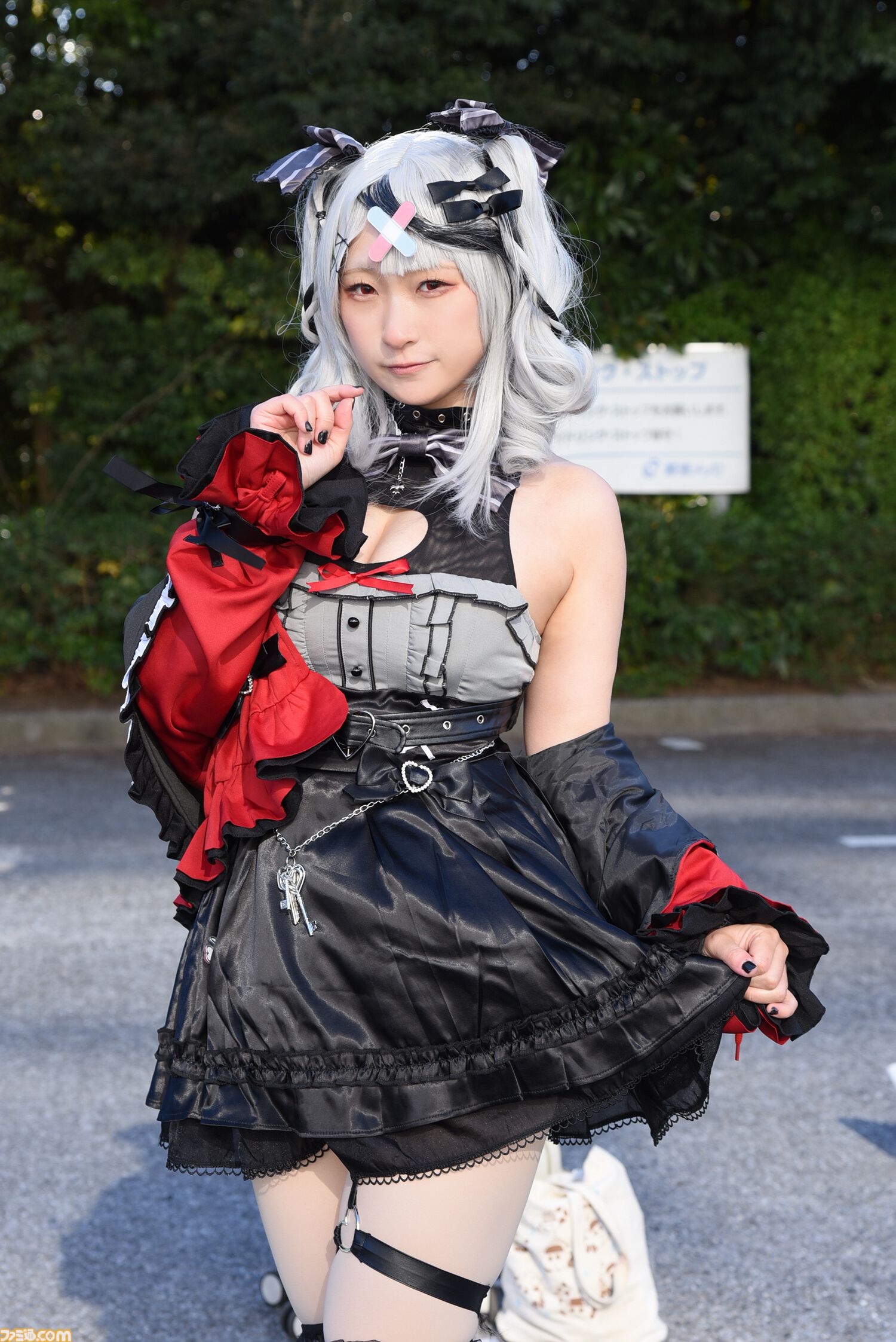 【コスプレ】『スト6』実装直後の不知火舞や『ドラクエ3リメイク』賢者、商人、遊び人も。『NIKKE』レッドシューズに『ベヨネッタ』もすてきな“ワンフェス2025[冬]”リポート