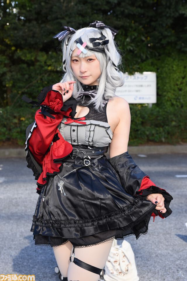 【コスプレ】『スト6』実装直後の不知火舞や『ドラクエ3リメイク』賢者、商人、遊び人も。『NIKKE』レッドシューズに『ベヨネッタ』もすてきな“ワンフェス2025[冬]”リポート