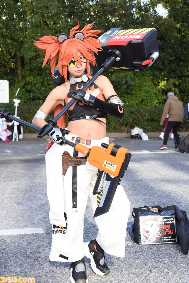 【コスプレ】『スト6』実装直後の不知火舞や『ドラクエ3リメイク』賢者、商人、遊び人も。『NIKKE』レッドシューズに『ベヨネッタ』もすてきな“ワンフェス2025[冬]”リポート