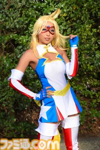 【コスプレ】『スト6』実装直後の不知火舞や『ドラクエ3リメイク』賢者、商人、遊び人も。『NIKKE』レッドシューズに『ベヨネッタ』もすてきな“ワンフェス2025[冬]”リポート