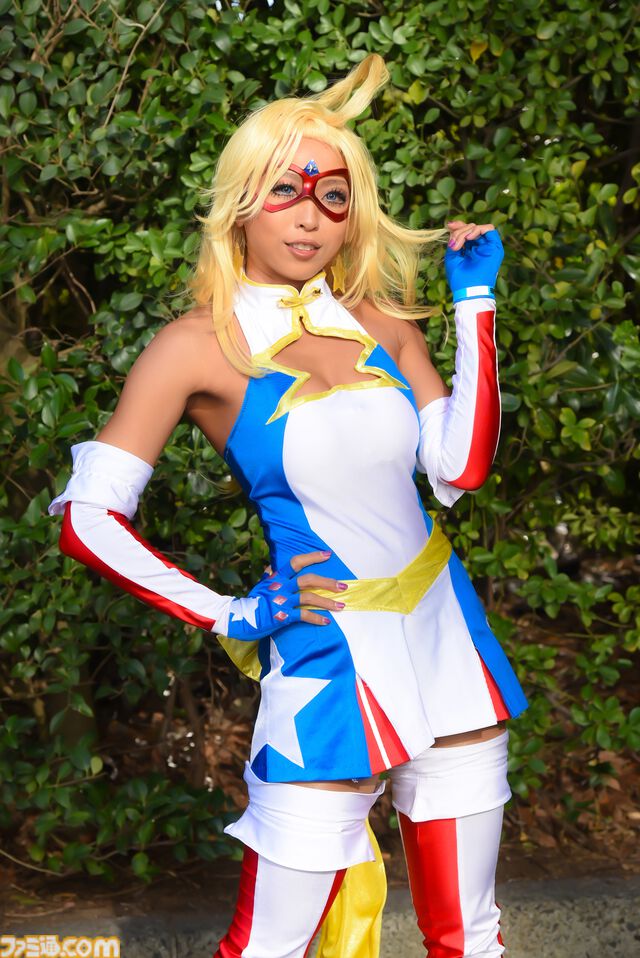 【コスプレ】『スト6』実装直後の不知火舞や『ドラクエ3リメイク』賢者、商人、遊び人も。『NIKKE』レッドシューズに『ベヨネッタ』もすてきな“ワンフェス2025[冬]”リポート