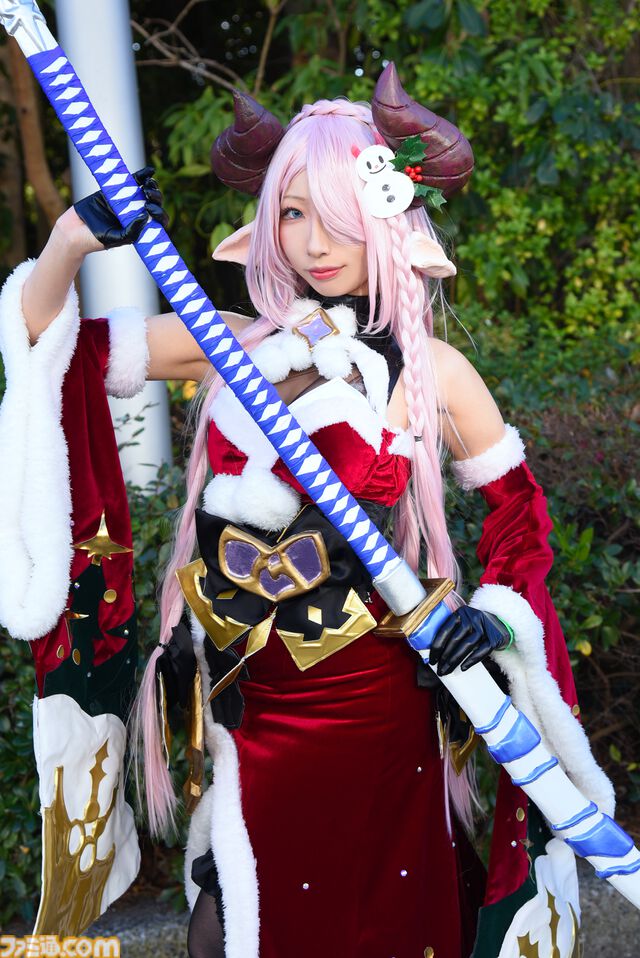【コスプレ】『スト6』実装直後の不知火舞や『ドラクエ3リメイク』賢者、商人、遊び人も。『NIKKE』レッドシューズに『ベヨネッタ』もすてきな“ワンフェス2025[冬]”リポート