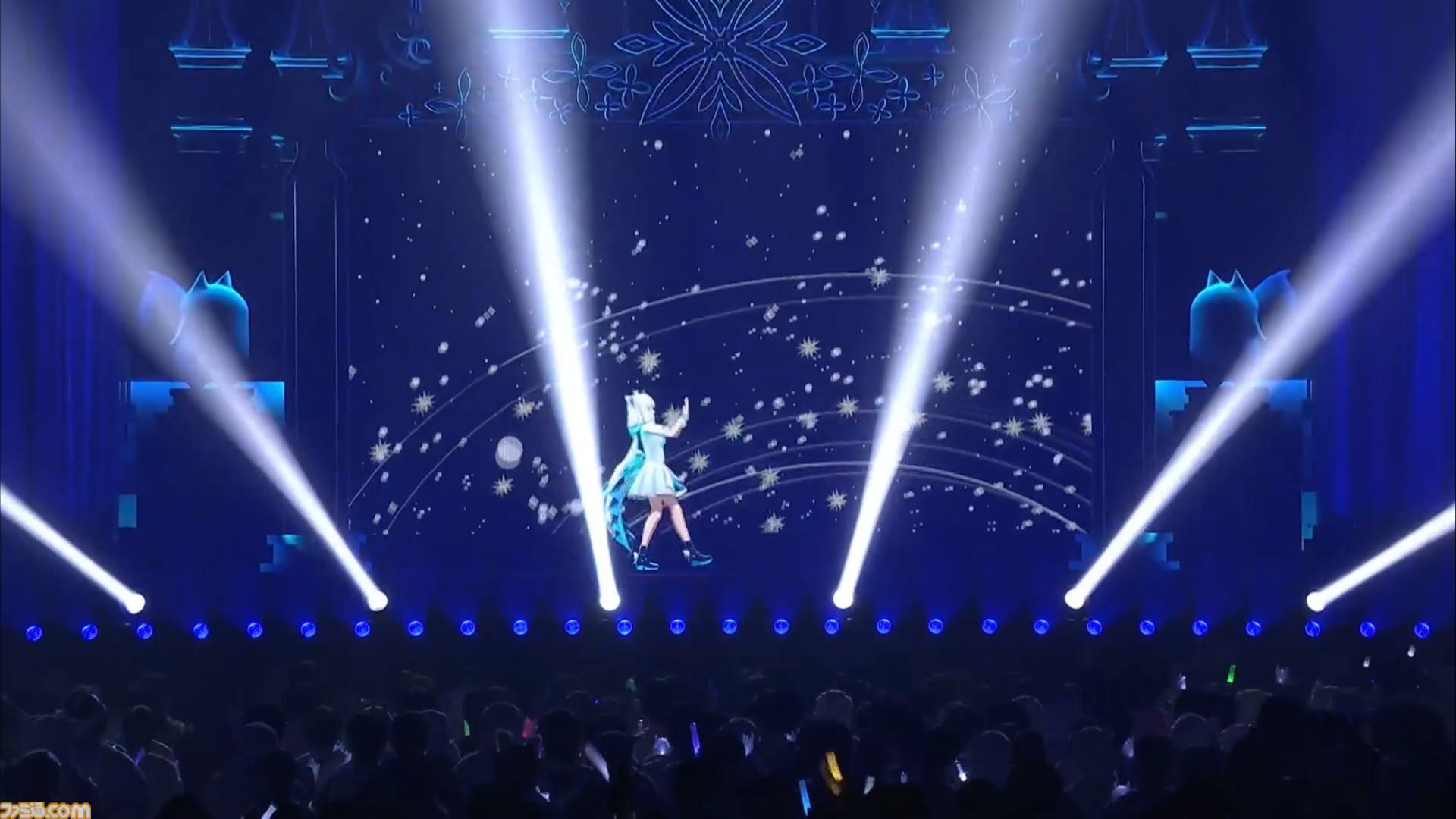 白上フブキ、フブキングダムの王によるソロライブは愛と笑顔の星座で溢れる。ファンと仲間を大切に想う“一番星”は世界一の輝きを魅せた。フブキ「Best wishes, “すこん部”！」