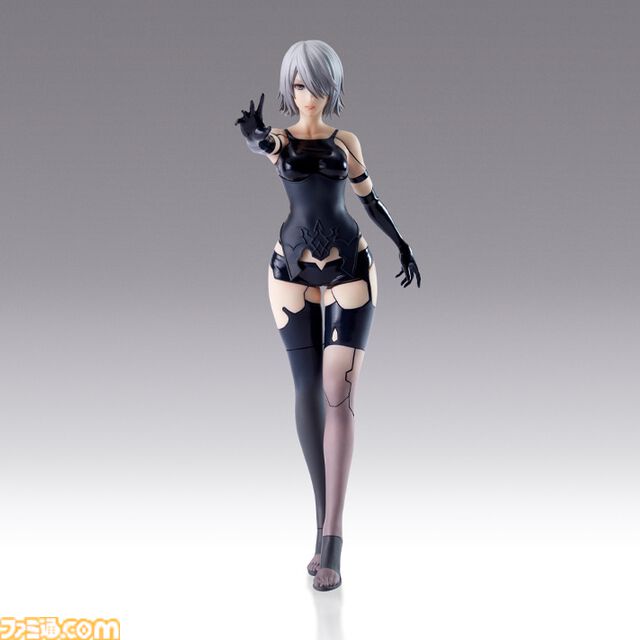 アニメ『ニーア オートマタ Ver1.1a』放送記念くじ第2弾が本日（2/18）発売。A2や9Sが約30cmサイズのフィギュアに