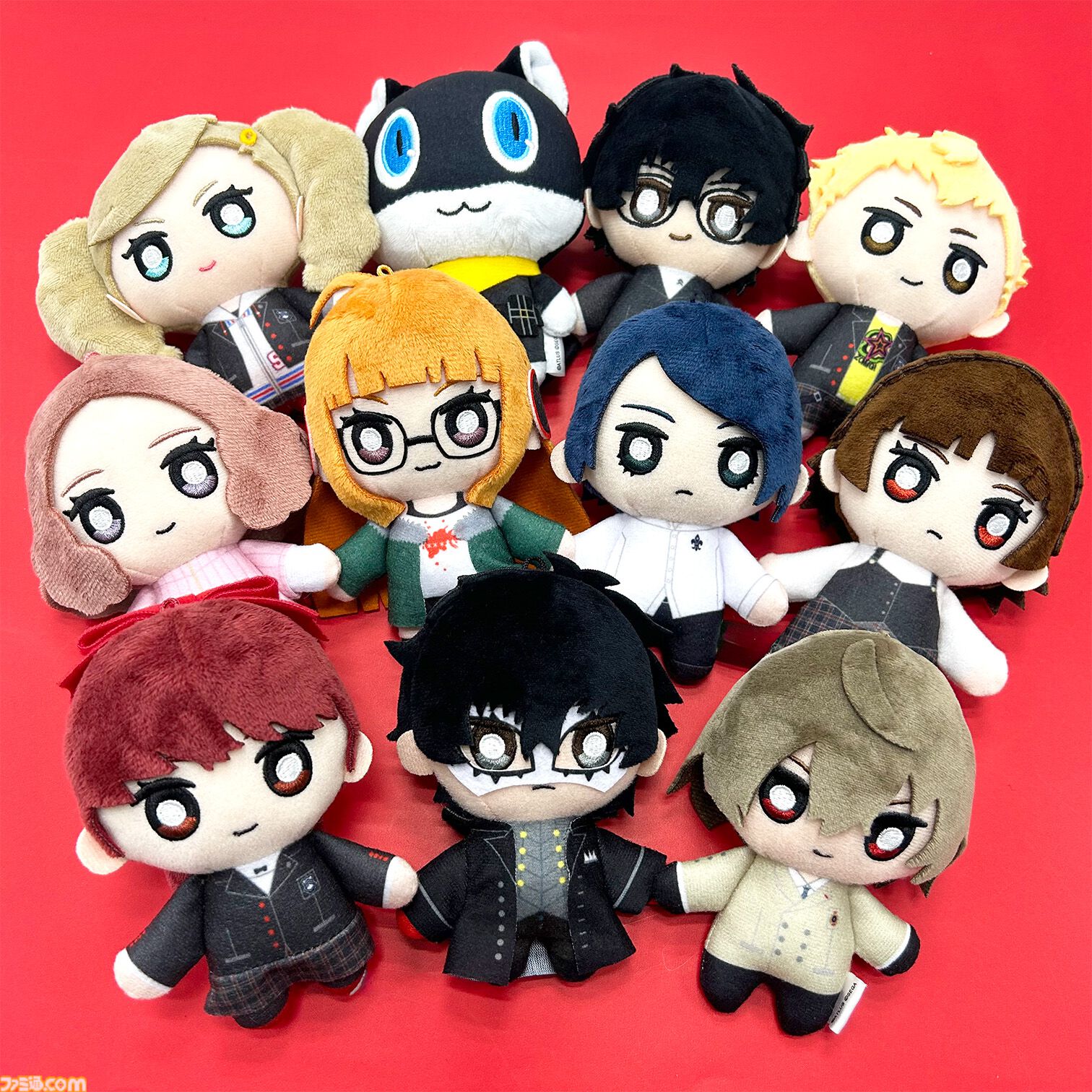 ペルソナ5 ザ・ロイヤル』ぬいぐるみキーホルダーに新島真や芳澤かすみたちが新たに仲間入り。ぬい撮りも楽しいミニサイズ |  ゲーム・エンタメ最新情報のファミ通.com