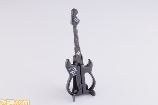 『ぼっち・ざ・ろっく！』ギター型ハサミが3月12日発売。後藤ひとり、結束バンドの2モデル。職人が1本1本丁寧に仕上げた逸品