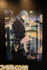 星街すいせい×CONVERSEコラボシューズが2月22日9時より発売。記念パーティーではTAKU INOUEによるDJパフォーマンスで『ビビデバ』『Stella Stella』を披露して大興奮！