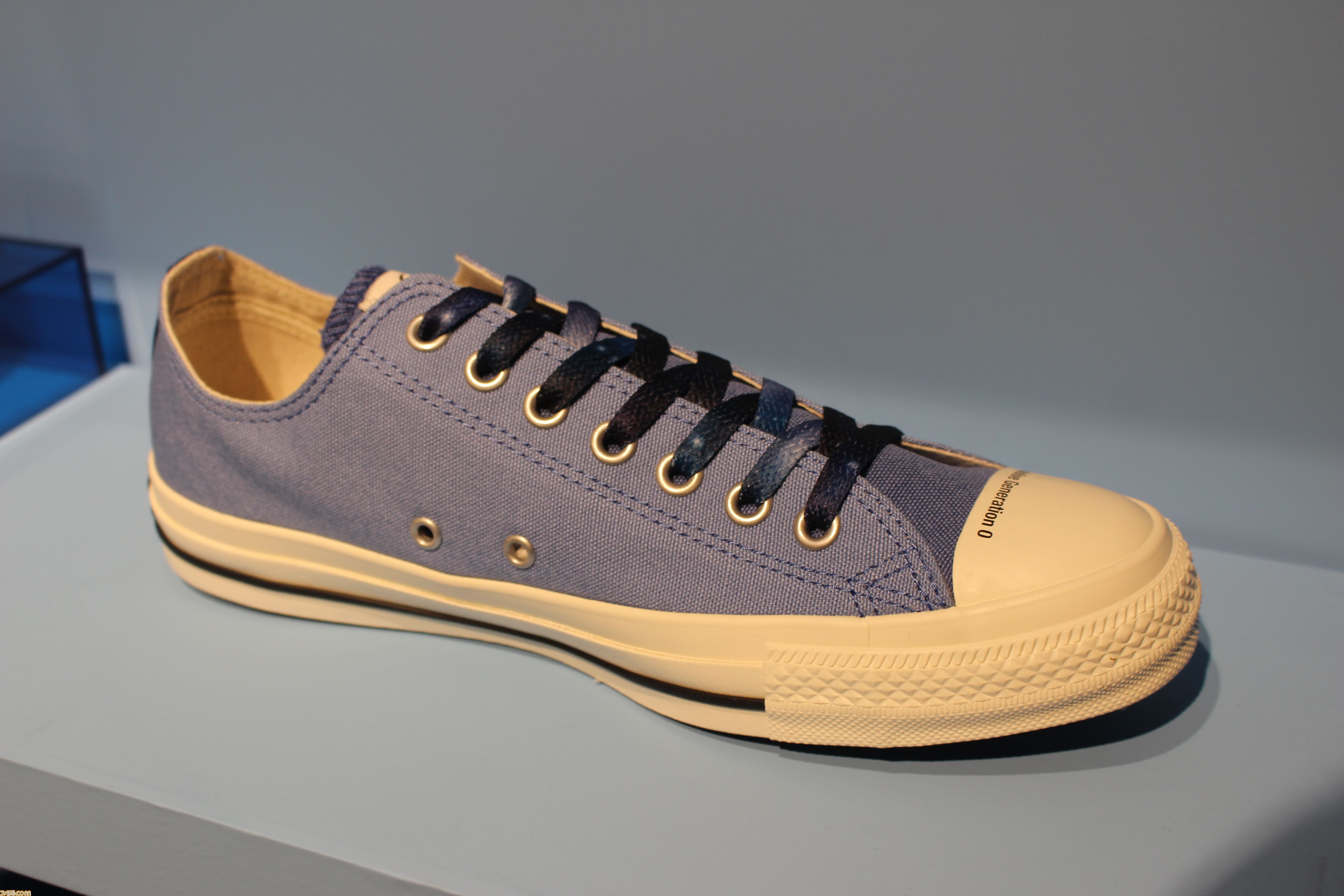 星街すいせい×CONVERSEコラボシューズが2月22日9時より発売