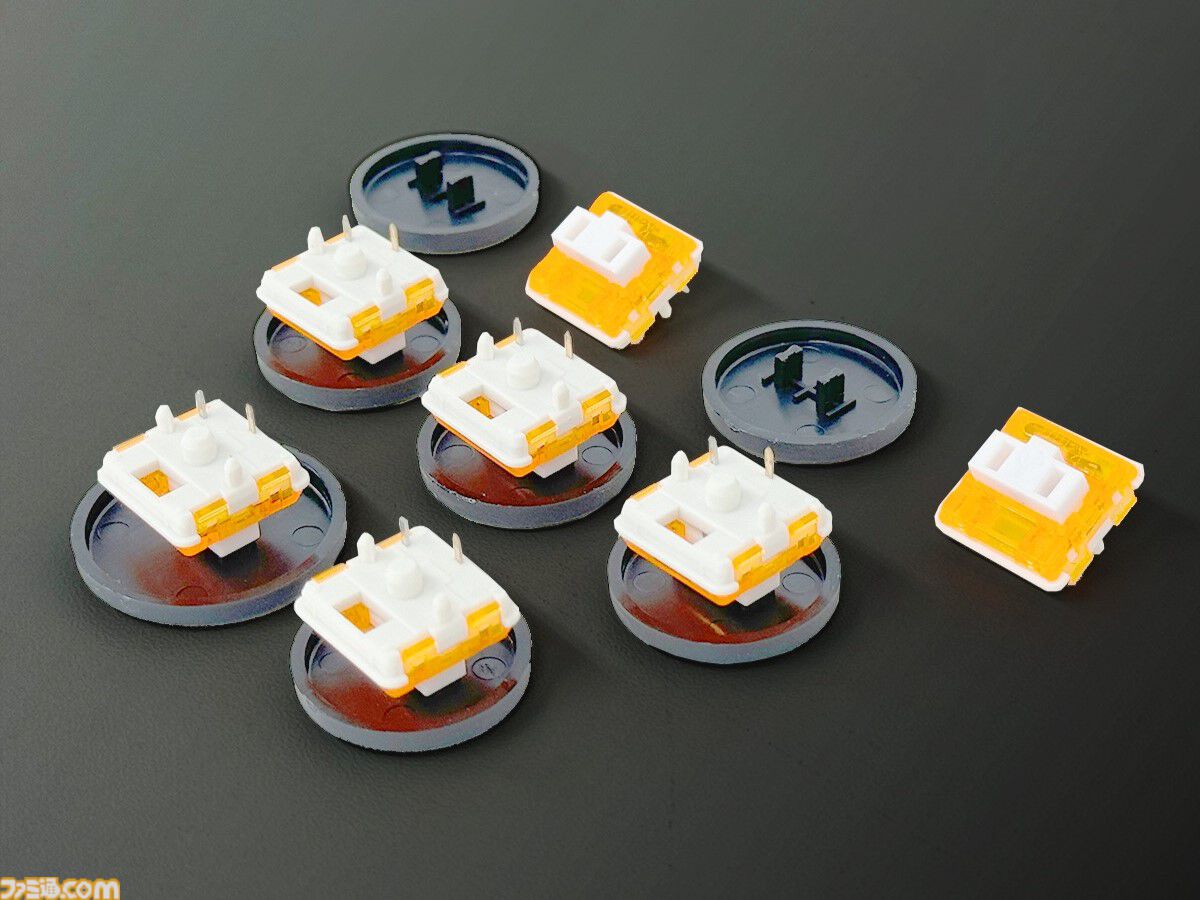 薄型軽量レバーレスコントローラー“SnackBox MICRO XL”5月15日発売。作動点1mmのKailhロープロファイルスイッチ“Amber”を使用