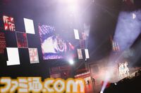 『シャニアニ』2nd seasonライブ“Over the prism”1日目リポート。劇中のハロウィンライブを再現したステージに懐かしの楽曲など、バラエティーに富むハッピーなステージに