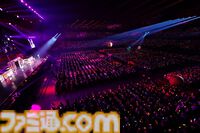 『シャニアニ』2nd seasonライブ“Over the prism”1日目リポート。劇中のハロウィンライブを再現したステージに懐かしの楽曲など、バラエティーに富むハッピーなステージに