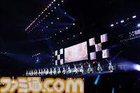『シャニアニ』2nd seasonライブ“Over the prism”1日目リポート。劇中のハロウィンライブを再現したステージに懐かしの楽曲など、バラエティーに富むハッピーなステージに