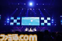 『シャニアニ』2nd seasonライブ“Over the prism”1日目リポート。劇中のハロウィンライブを再現したステージに懐かしの楽曲など、バラエティーに富むハッピーなステージに