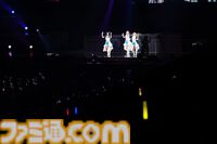 『シャニアニ』2nd seasonライブ“Over the prism”1日目リポート。劇中のハロウィンライブを再現したステージに懐かしの楽曲など、バラエティーに富むハッピーなステージに