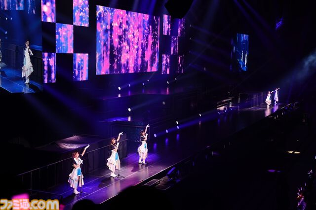 『シャニアニ』2nd seasonライブ“Over the prism”2日目リポート。『さあ舞い上がれ』、『橙より未来』、『ねぇ、ねぇ、ねぇ』などアニメの思い出を堪能できるドラマティックなステージに