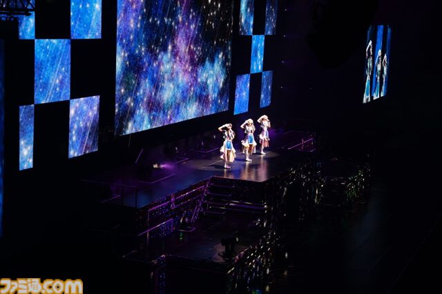 『シャニアニ』2nd seasonライブ“Over the prism”2日目リポート。『さあ舞い上がれ』、『橙より未来』、『ねぇ、ねぇ、ねぇ』などアニメの思い出を堪能できるドラマティックなステージに