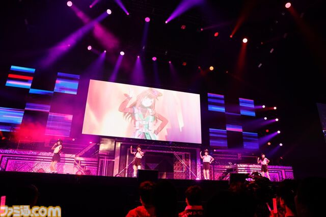 『シャニアニ』2nd seasonライブ“Over the prism”2日目リポート。『さあ舞い上がれ』、『橙より未来』、『ねぇ、ねぇ、ねぇ』などアニメの思い出を堪能できるドラマティックなステージに