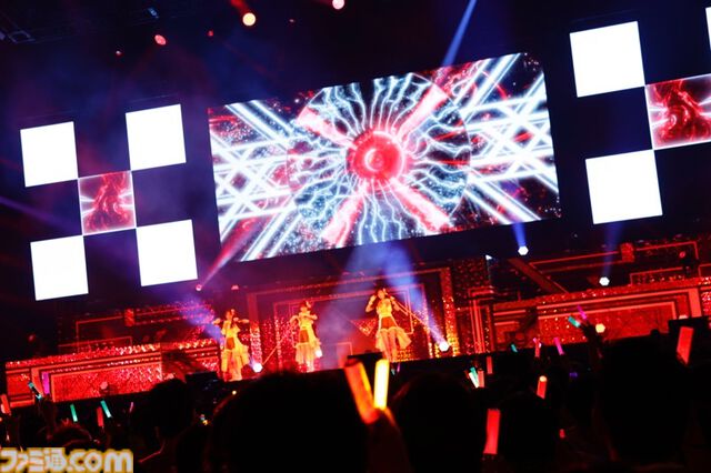 『シャニアニ』2nd seasonライブ“Over the prism”2日目リポート。『さあ舞い上がれ』、『橙より未来』、『ねぇ、ねぇ、ねぇ』などアニメの思い出を堪能できるドラマティックなステージに