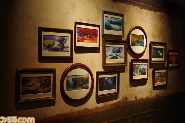 『メタファー』初の展覧会は350点以上の設定資料やリアル“候補者の張り紙”、鎧戦車の作戦室の再現など盛りだくさん。クリエイター陣のコメントは熟読したくなる