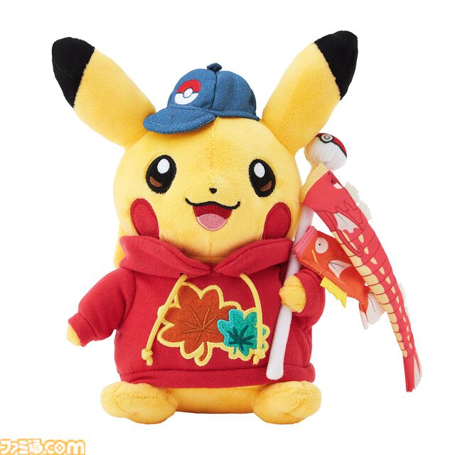 広島名物を持ったピカチュウぬいぐるみがかわいい、カイハラデニムや熊野筆などのアイテムも。ポケモンセンターヒロシマのリニューアル記念グッズが公開