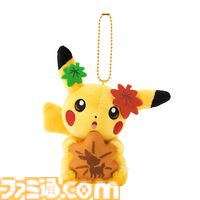 広島名物を持ったピカチュウぬいぐるみがかわいい、カイハラデニムや熊野筆などのアイテムも。ポケモンセンターヒロシマのリニューアル記念グッズが公開