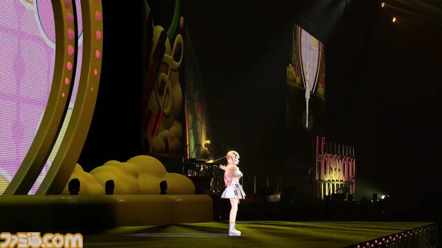 【ホロライブ 6th Fes】初ステージとなるAdventが超楽しそうに歌って踊る姿が尊すぎた。初となるセンターステージでのパフォーマンスは「おぉ！」と声が漏れるほど【ステージ1 リポート】