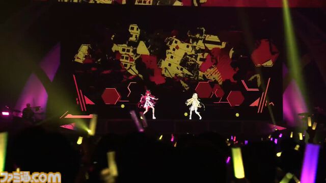 【ホロライブ 6th Fes】初ステージとなるAdventが超楽しそうに歌って踊る姿が尊すぎた。初となるセンターステージでのパフォーマンスは「おぉ！」と声が漏れるほど【ステージ1 リポート】