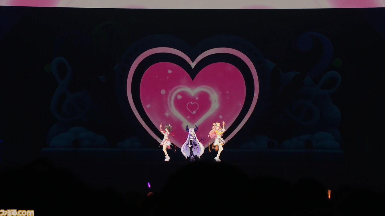【ホロライブ 6th Fes】初ステージとなるAdventが超楽しそうに歌って踊る姿が尊すぎた。初となるセンターステージでのパフォーマンスは「おぉ！」と声が漏れるほど【ステージ1 リポート】