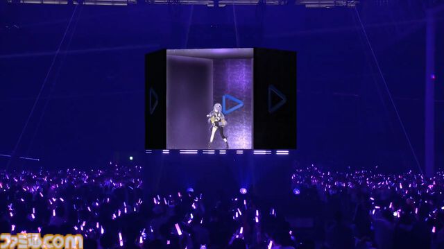 【ホロライブ 6th Fes】初ステージとなるAdventが超楽しそうに歌って踊る姿が尊すぎた。初となるセンターステージでのパフォーマンスは「おぉ！」と声が漏れるほど【ステージ1 リポート】