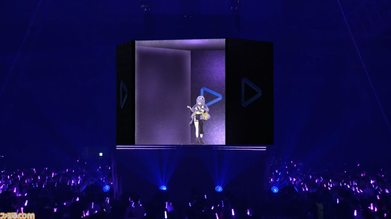 【ホロライブ 6th Fes】初ステージとなるAdventが超楽しそうに歌って踊る姿が尊すぎた。初となるセンターステージでのパフォーマンスは「おぉ！」と声が漏れるほど【ステージ1 リポート】