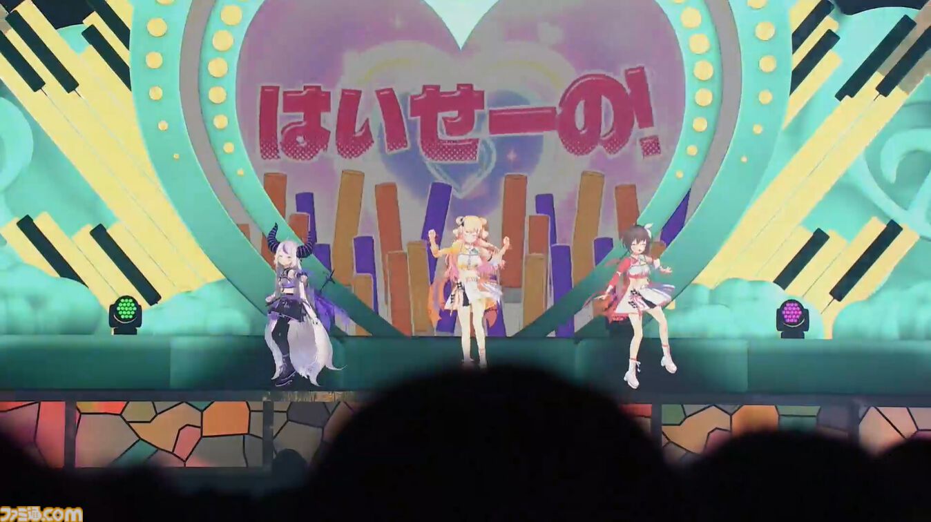 【ホロライブ 6th Fes】初ステージとなるAdventが超楽しそうに歌って踊る姿が尊すぎた。初となるセンターステージでのパフォーマンスは「おぉ！」と声が漏れるほど【ステージ1 リポート】