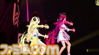 【ホロライブ 6th Fes】初ステージとなるAdventが超楽しそうに歌って踊る姿が尊すぎた。初となるセンターステージでのパフォーマンスは「おぉ！」と声が漏れるほど【ステージ1 リポート】