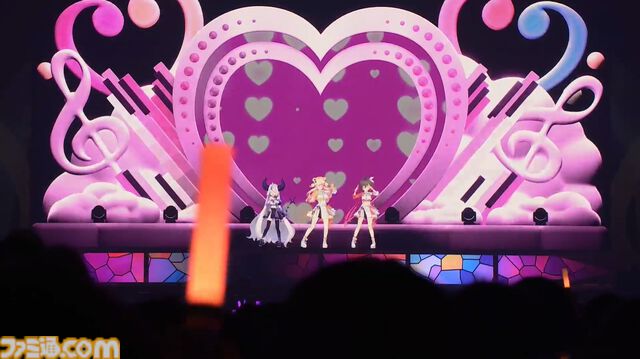【ホロライブ 6th Fes】初ステージとなるAdventが超楽しそうに歌って踊る姿が尊すぎた。初となるセンターステージでのパフォーマンスは「おぉ！」と声が漏れるほど【ステージ1 リポート】