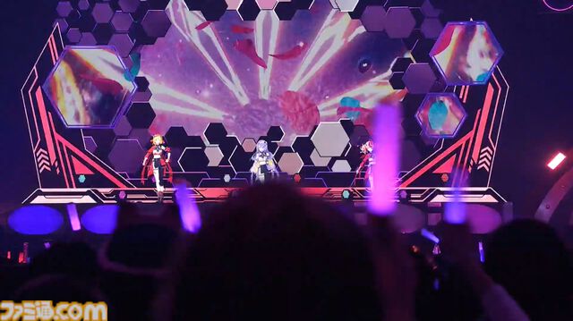 【ホロライブ 6th Fes】初ステージとなるAdventが超楽しそうに歌って踊る姿が尊すぎた。初となるセンターステージでのパフォーマンスは「おぉ！」と声が漏れるほど【ステージ1 リポート】