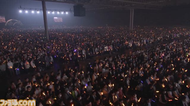 【ホロライブ 6th Fes】初ステージとなるAdventが超楽しそうに歌って踊る姿が尊すぎた。初となるセンターステージでのパフォーマンスは「おぉ！」と声が漏れるほど【ステージ1 リポート】