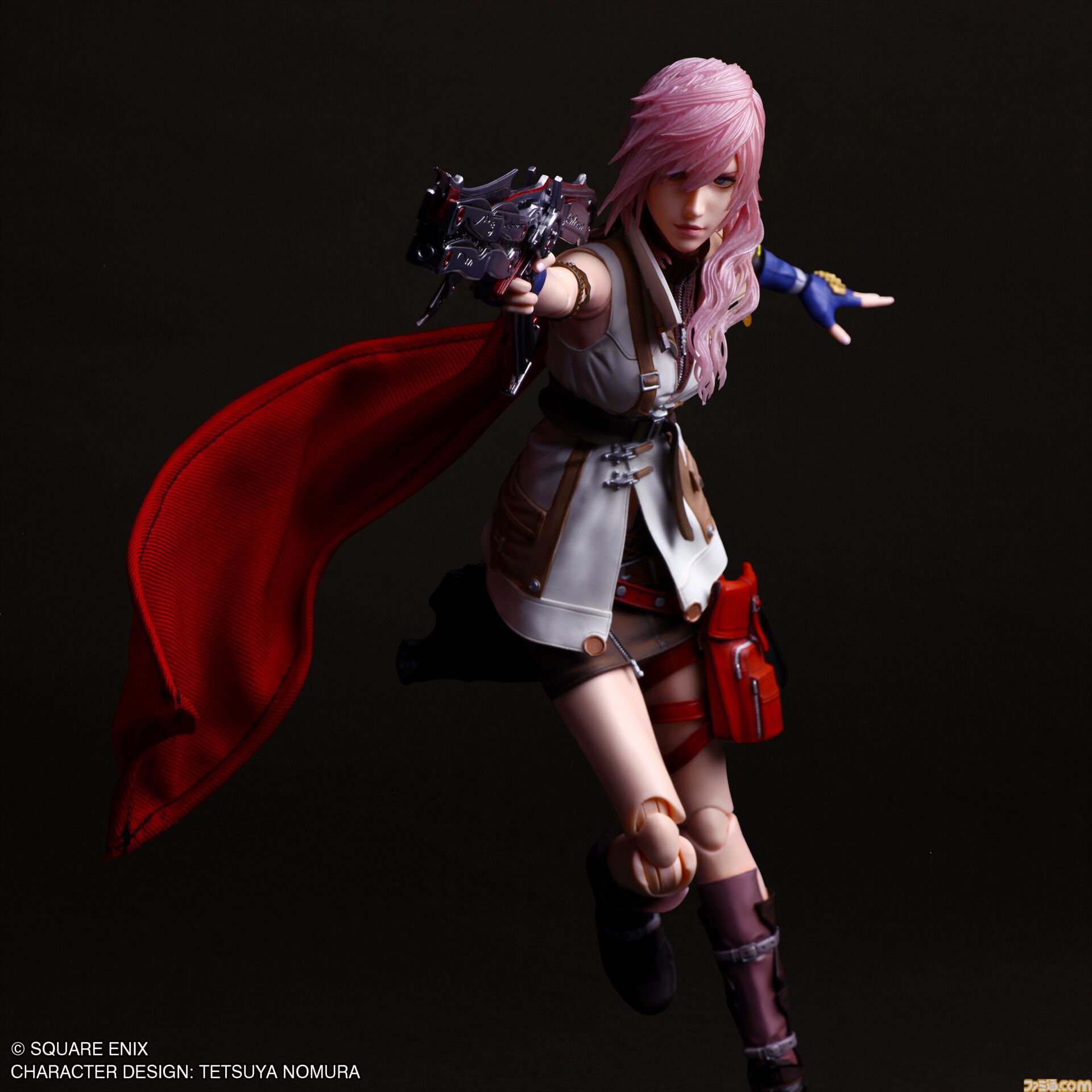 FF13』ライトニングフィギュア登場。ブレイズエッジは銃と剣を切り替え