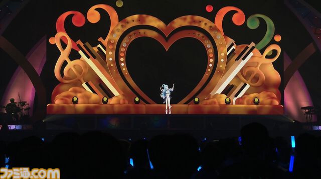【ホロライブ 6th Fes.】紫咲シオンさんのラストとなるフェスステージにいちばんの歓声。初参戦となるReGLOSSの個性が光るパフォーマンスも必見！ トップバッターは『ぽ』です【ステージ2 リポート】
