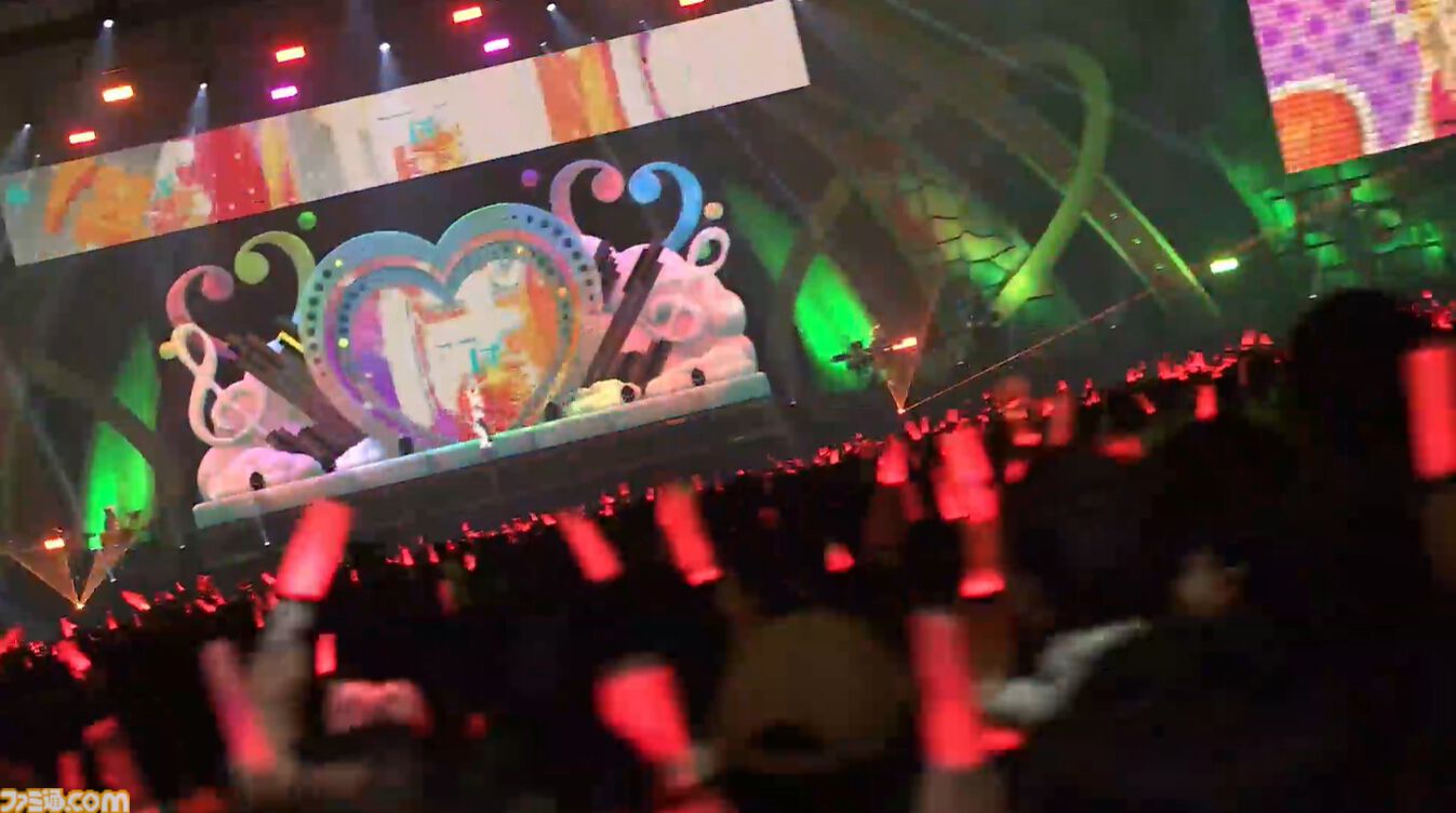 【ホロライブ 6th Fes.】紫咲シオンさんのラストとなるフェスステージにいちばんの歓声。初参戦となるReGLOSSの個性が光るパフォーマンスも必見！ トップバッターは『ぽ』です【ステージ2 リポート】