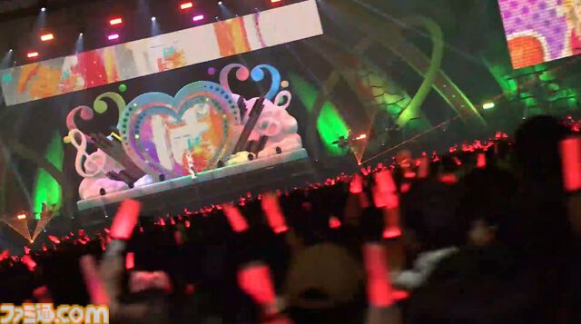 【ホロライブ 6th Fes.】紫咲シオンさんのラストとなるフェスステージにいちばんの歓声。初参戦となるReGLOSSの個性が光るパフォーマンスも必見！ トップバッターは『ぽ』です【ステージ2 リポート】