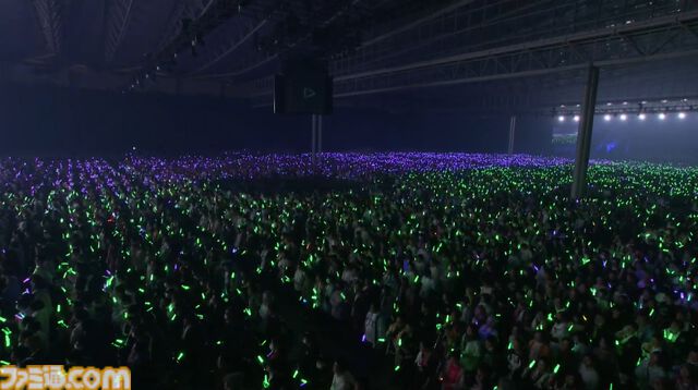 【ホロライブ 6th Fes.】紫咲シオンさんのラストとなるフェスステージにいちばんの歓声。初参戦となるReGLOSSの個性が光るパフォーマンスも必見！ トップバッターは『ぽ』です【ステージ2 リポート】