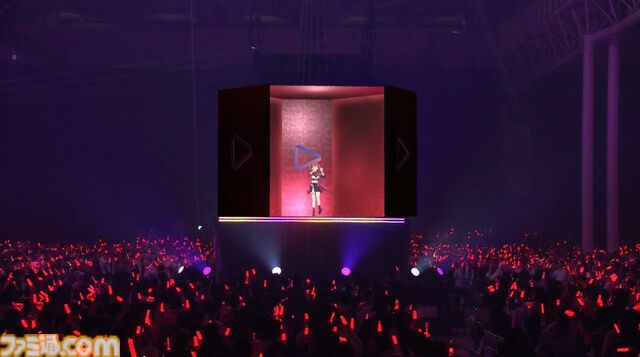 【ホロライブ 6th Fes.】紫咲シオンさんのラストとなるフェスステージにいちばんの歓声。初参戦となるReGLOSSの個性が光るパフォーマンスも必見！ トップバッターは『ぽ』です【ステージ2 リポート】