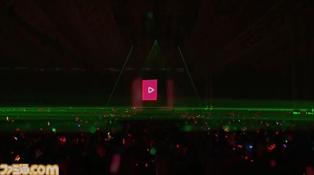 【ホロライブ 6th Fes.】紫咲シオンさんのラストとなるフェスステージにいちばんの歓声。初参戦となるReGLOSSの個性が光るパフォーマンスも必見！ トップバッターは『ぽ』です【ステージ2 リポート】