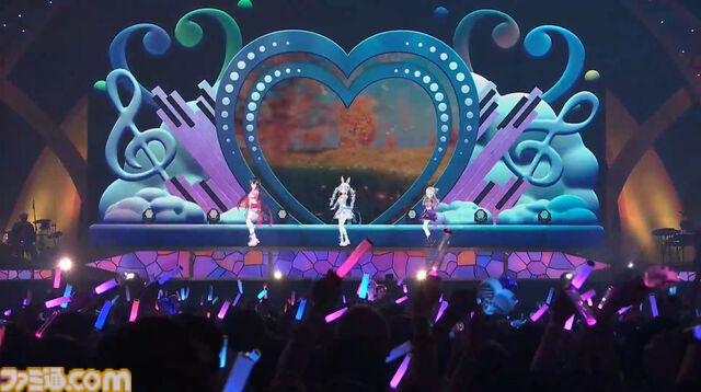 【ホロライブ 6th Fes.】紫咲シオンさんのラストとなるフェスステージにいちばんの歓声。初参戦となるReGLOSSの個性が光るパフォーマンスも必見！ トップバッターは『ぽ』です【ステージ2 リポート】