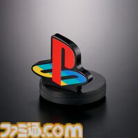 懐かしの“プレステ”起動音が流れるアクスタ“アクリルロゴディスプレイSounds PlayStation”がプレミアムバンダイにて予約受付中
