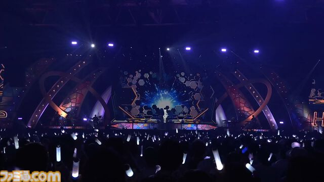 【ホロライブ 6th fes.】おかころラップ『if…』の懐かしさとレベルアップに感動し、クロニーさんの『ロリ神』のギャップに大興奮。戌神ころねさんは片手側転を決める【ステージ3 リポート】