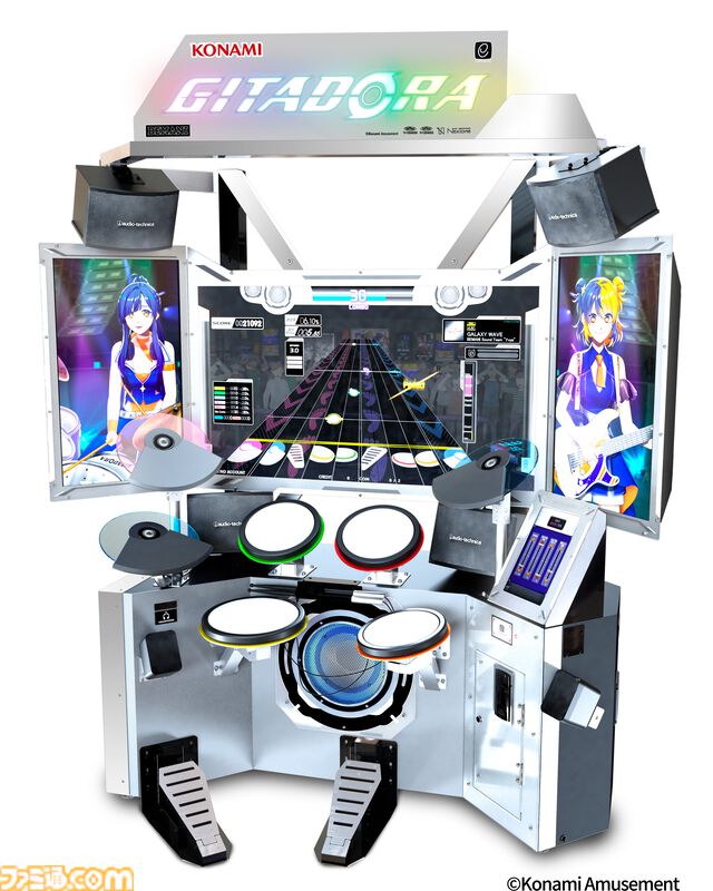 『ギタドラ GALAXY WAVE DELTA』が新筐体“アリーナモデル”で稼働開始。大型トリプルモニターやタッチパネルの対応、音響体験の向上など各機能がパワーアップ