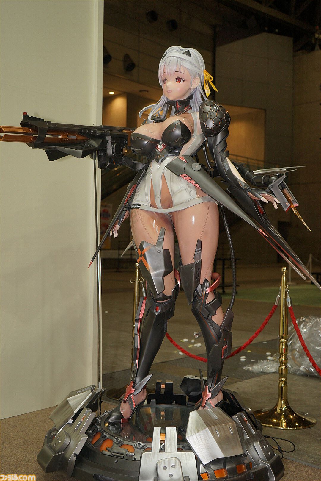 【NIKKE】リアル10連ガチャ再び！ ニケ個別面談室や、130点以上並ぶ美術館。ニコニコ超会議2024にてフルバースト中【ニケ】
