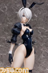 『ニーア オートマタ Ver1.1a』バニー姿の2Bがフィギュアに。堂々とした立ち姿、魅惑の脚に目を奪われる。ゴーグルなしVer.の顔パーツも付属